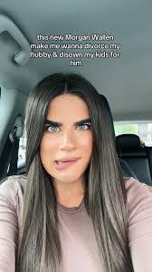 Sarah Wallen's Instagram, Twitter & Facebook