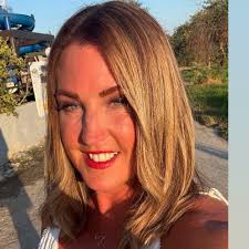 HELP! Looking for cheapest way to get from pula airport to Novalja?  Arriving tomorrow! 🫣