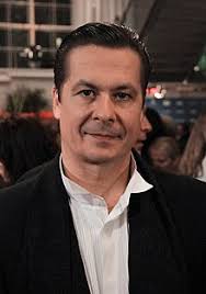 Její první manželství bylo s francouzským barytonem vincentem le texierem. Michael Dangl Zxc Wiki