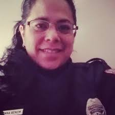 Shaina Holt's Instagram, Twitter & Facebook