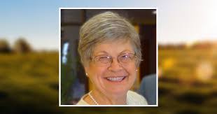 Jill Theis's Instagram, Twitter & Facebook