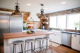 I have really enjoyed sharing the exclusive interview with season 3's fixer upper client jaime ferguson as well as an inside peek into the ferguson home. 15 Fixer Upper Kitchen Looks For Less Slay At Home Mother