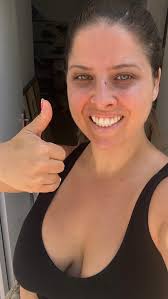 שלום חברים👋, שמי מריה🌟 , עם ניסיון של 9 שנים בטיפול בטכניקות של עיסוי,  אני כאן כדי לחלוק איתכם כמה עצות מתיחות פשוטות ויעילות! 💆‍♀️ , אין צורך  בציוד והכנה מוקדמת