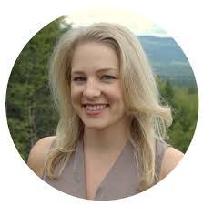 Shannon Bewley's Instagram, Twitter & Facebook