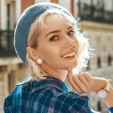 Makeup Revolution Emily In Paris Just A Kiss Cream Lipstick