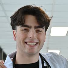 Join MEDLIFE Sainte-anne Fundraising for Moving Mountains by MEDLIFE