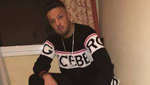 Azet & noizy) and more. Azet Legt Seine Karriere Auf Unbestimmte Zeit Auf Eis Raptastisch