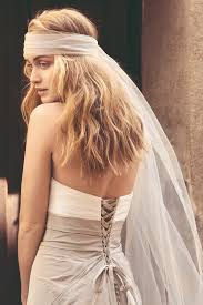 Nun sind erste details über das brautkleid der schauspielerin bekannt geworden. Verlockende Accessoires Heiraten Hochzeit