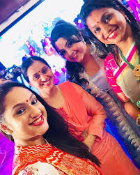 Roja Selvamani On Instagram A Very Happy Friendship Day To All Prithahari10 Meena8425 Rojaselvama In 2020 Happy Friendship Day Happy Friendship Indian Women