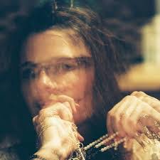 Shana Estes's Instagram, Twitter & Facebook