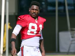 Is an american football wide receiver for the oakland raiders of the nfl. Antonio Brown Ex Trainer Settle Sexual Assault Lawsuit Thescore Com