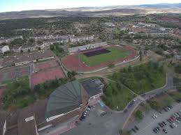 En la localidad, tres de esas cuatro plazas serán destinadas para los agentes que tengan tuno libre general y una de ellas para los turnos de movilidad, es decir, podrán ser cubiertas por funcionarios de la misma categoría que pertenezcan a otra plantilla de. Aplazada La Vuelta De Los Alumnos A La Escuela De Policia Acopol
