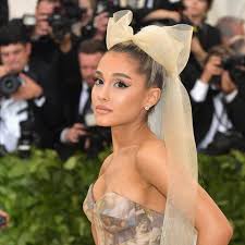 Name ariana grande png,bearbeiten ariana grande hochzeitskleid. Ariana Grande Hat Geheiratet Das Wissen Wir Uber Ihr Hochzeitskleid Gala De