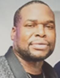 Shawn Rowell's Instagram, Twitter & Facebook