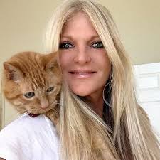 Amazon.com: Glenda Hoffman: books, biography, latest update