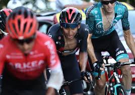 La imagen muestra las venas marcadas de sus bartosz huzarski subió en las redes sociales una foto del estado de sus piernas tras la competencia de 2014. Egan Bernal Se Retira Del Tour De Francia 2020