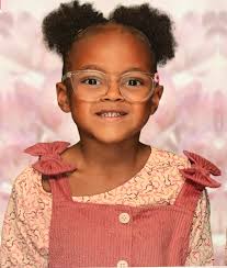 Someone needed her sweatshirt fixed ❤️🫶🏻