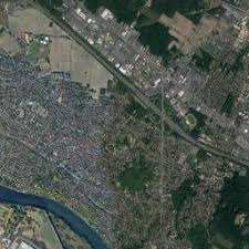 Chez lapeyre, on sait que vous n'utilisez pas vos escaliers uniquement pour accéder à un étage. Lapeyre Herblay Sur Seine Bains Cuisines Menuiseries