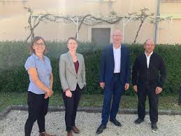 Les elections départementales 2021 auront lieu les dimanches 20 et 27 juin 2021. Elections Departementales 2021 Fabienne Sigaud Et Serge Bladinieres Candidats Sur Le Canton De Puy L Eveque Medialot