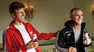 Wir begrüssen euch und sie herzlich auf unserer praxisseite und möchten ihnen hier die wichtigsten informationen schnell und übersichtlich vermitteln. Mullermilch Werbedreh Thomas Muller Gerd Muller Fc Bayern