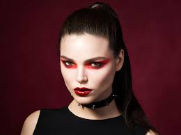 Es ist außerdem eine großartige möglichkeit, zeit als familie miteinander zu verbringen. Halloween Make Up Und Haare So Wird S Ein Hingucker Wunderweib