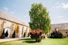 A car rental service is available at the accommodation. Le Mariage En Rose Et Champetre D Helene Dans Un Joli Corps De Ferme En Picardie Mademoiselle Dentelle