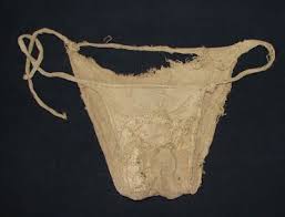 Encontrada Ropa Interior De La Edad Media Tambien Se Encontraron En El Castillo De Lemberg En El Tirol Una P Moda Del S Xix Principios Del S Xx Ropa