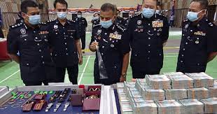 * di buktikan dengan penemuan: Rampasan Dadah Terbesar Dalam Sejarah Polis Johor Metrotv