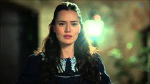 Fahriye evcen özçivit on instagram: Fahriye Evcen Biography Height Life Story Super Stars Bio