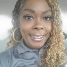 How to find a private chef for a four-course in-home meal in Mandarin?