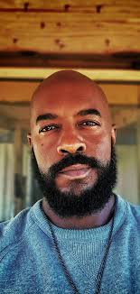 beard or no beard thread · 429M posts On Threads