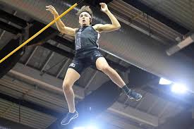 Instead of heading indoors he wrapped up and took to holding an umbrella for his rival sam kendricks as he prepared to. Clash Of The Pole Vault Titans On The Sport Be Part Of It