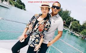 She has a son, putra rayqal ramli rizal ashram.2. Pin Di Brainfood