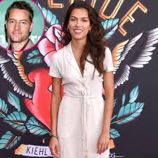 Sofia pernas and justin hartley (matt winkelmeyer / getty images) hartley looked chic in a pair of dark slacks, light blue shirt and dark blue jacket, while pernas got gussied up in a coral dress. Sofia Pernas 5 Things To Know About Justin Hartley S Wife