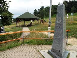 Možná jsem jeden z posledních, který tento konec světa obdivoval. Jirkuv Cestovni Denik Originalni Clanky O Turistice Ostatni Zajimavosti Vyznamne Body V Krajine Hrcava Trojmezi Cesko Polsko Slovensko
