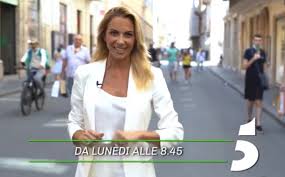 Www.telegiornaliste.com/branchetti.htm simona branchetti fuorionda 2009. Simona Branchetti Con Morning News Racconteremo L Estate Degli Italiani Promo Del Nuovo Programma Di Canale 5