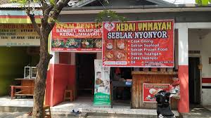 Bahan pedamping seblak ini juga memiliki banyak varian maupun jenis. Seblak Nyonyor Kedai Ummayah East Jakarta Restaurant Reviews
