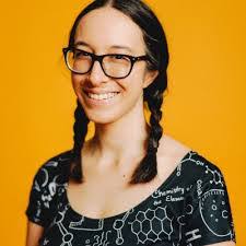 Shelley Chadwick's Instagram, Twitter & Facebook