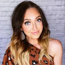 The affordable brand may be taking over Hollywood, but we can still get the  good discounts.