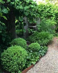 Garten Gront Ar Verkligen Skont Green Is Nice Lovely And Peaceful Garden Gardendesign Tradgard In 2020 Gartengestaltung Garten Landschaftsbau Garten Anpflanzen