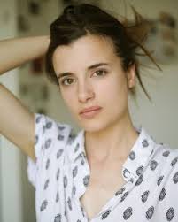 Актёры, режиссер и создатели фильма Путешественница во времени (2022)