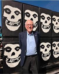 Who do y'all think was funnier???? Bernie mac or Martin, I say Martin.