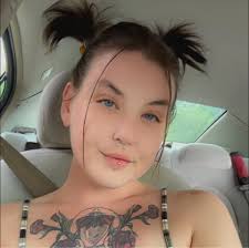 Pot meet kettle, @momandburied! 🤣🤣🤣 #marriedlife #marriage  #husbandandwife