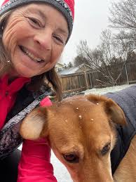 Happy New Year to everyone. (We had the privilege of hearing Sophie Rudge  play during our Boxing Day meal.😊) Obviously not a ukulele…but it has  strings 😊😂🤷‍♀️