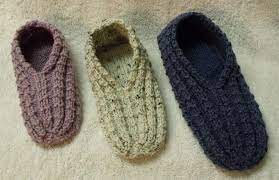 I've sorted them into three groups for easier browsing (sewn these are soft as a bunny, thanks to their thrums — unspun wool knit right in for a warm, cushy, fleecy lining. Kweenbee And Me How To Knit A Pair Of Slippers Knit Slippers Free Pattern Knitted Slippers Pattern Knitted Slippers