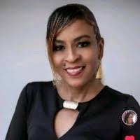 Leah Archer's Instagram, Twitter & Facebook