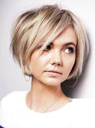 Pin od pouå¾vateä¾a andrea kaco na nástenke uäesy v roku 2019. Classic Short Bob Haircuts For Women To Create In Year 2020 In 2020 Bob Haircuts For Women Short Bob Haircuts Straight Blonde Hair