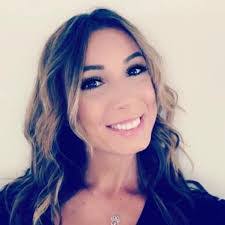 Kellee Lee's Instagram, Twitter & Facebook