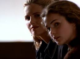 Felicity S1.E01 “Pilot” + S1.E02 “The Last Stand”