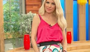 Θα δεις», της έλεγε ο πατέρας της. Elenh Menegakh News Gr